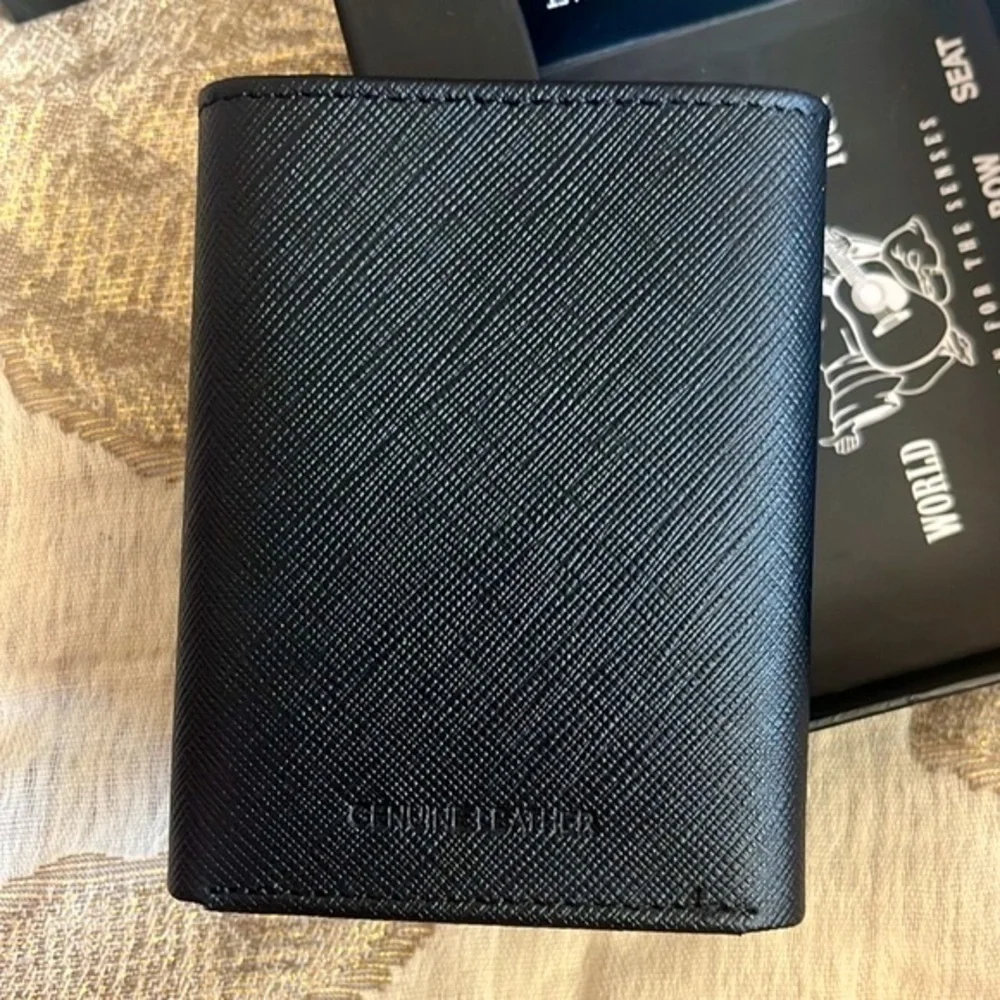 Brand New True Religion Genuine Leather Black/Gold Trifold Pria Wallet RFID